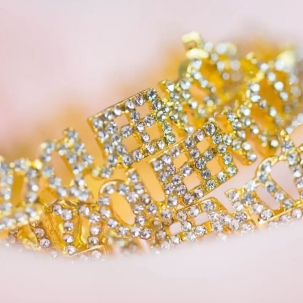 Sassy Jones VP Queen Bangle Bracelet Set